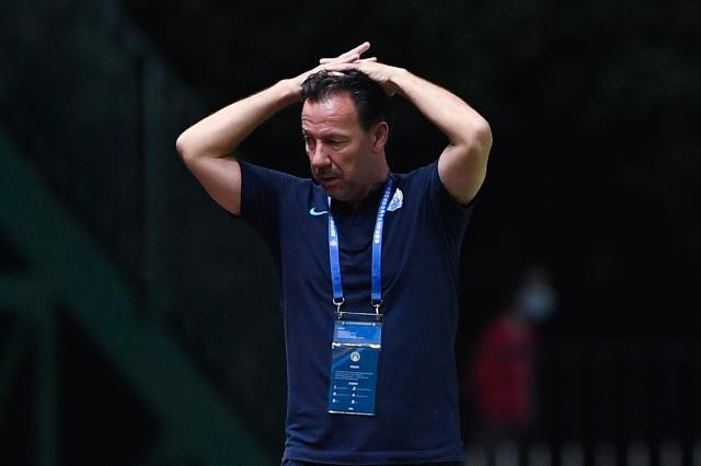 2026世界杯手机直播-不败争冠输球保级 范帅调侃：我想派上12名球员